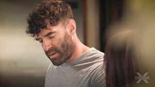 Падчерица с огромной жопой — обожает ублажать отчима и получает от этого настоящий кайф