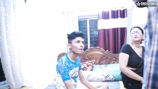 Отец с сыном ебут горячую училку
