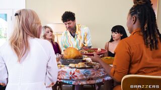 К черту всё на виду! История Brazzers о Дне благодарения!
